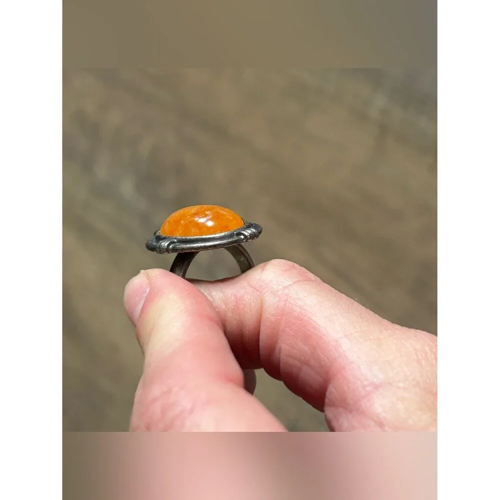 Untested women’s size 13.5 metal butterscotch amber or orange spiny oyster ring